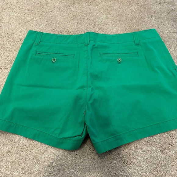 Lilly Pulitzer Palm Beach Fit Hip Short green 12 NWT - Picture 2 of 2